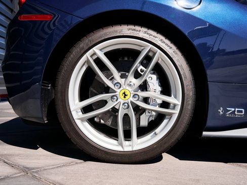 Used 2018 Ferrari 488 GTB image 11
