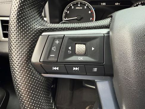 Used 2024 Mitsubishi Outlander SE AWD/4WD image 16
