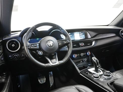 Used 2024 Alfa Romeo Stelvio Sprint image 14
