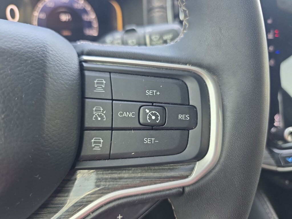 Used 2022 Jeep Wagoneer Series II RWD image 21