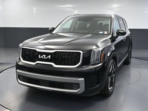 Used 2023 Kia Telluride EX X-Line AWD/4WD image 10