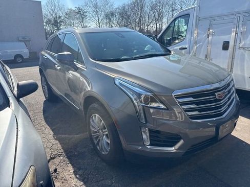 Used 2017 Cadillac XT5 Luxury w/ Driver Awareness Package image 3
