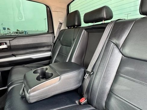 Used 2020 Toyota Tundra SR5 w/ SR5 Leather Package AWD/4WD image 35