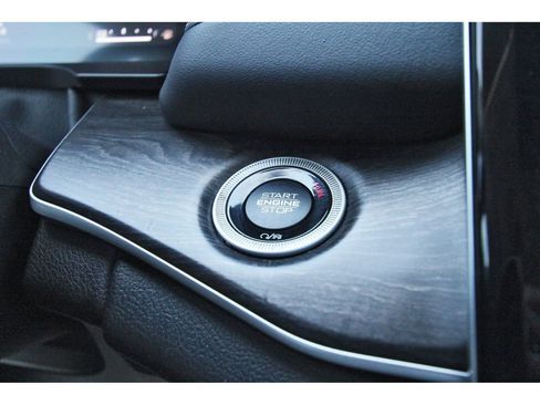 Used 2023 Jeep Grand Cherokee Limited w/ Luxury Tech Group II RWD image 20