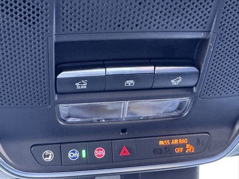 Used 2024 GMC Acadia Denali w/ Super Cruise Package image 32