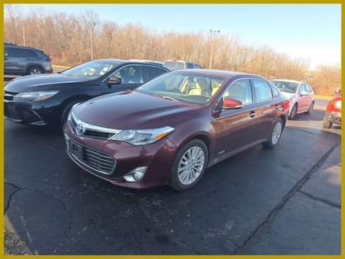Used 2014 Toyota Avalon Limited w/ Technology Package image 1