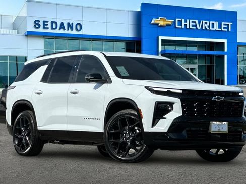 New 2026 Chevrolet Traverse RS AWD/4WD image 2