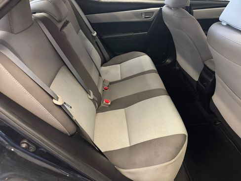 Used 2019 Toyota Corolla LE FWD image 13