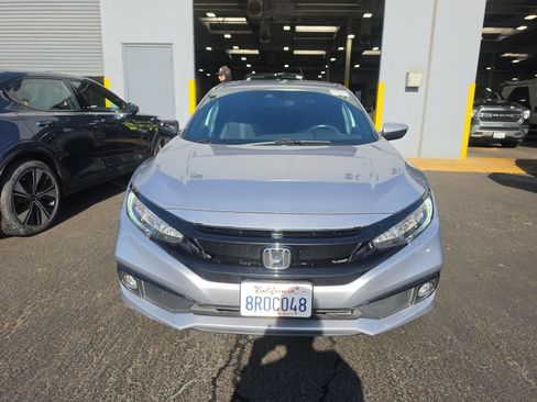Used 2019 Honda Civic Sport image 2