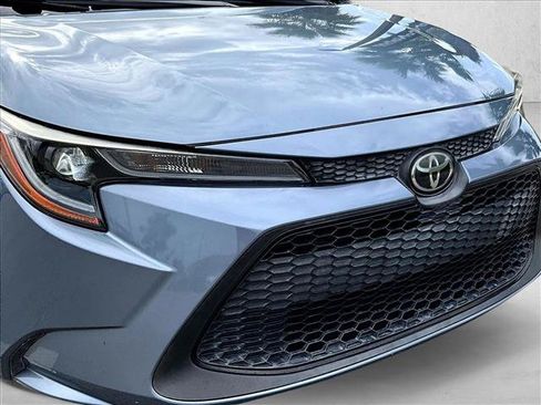 Used 2020 Toyota Corolla LE FWD image 27