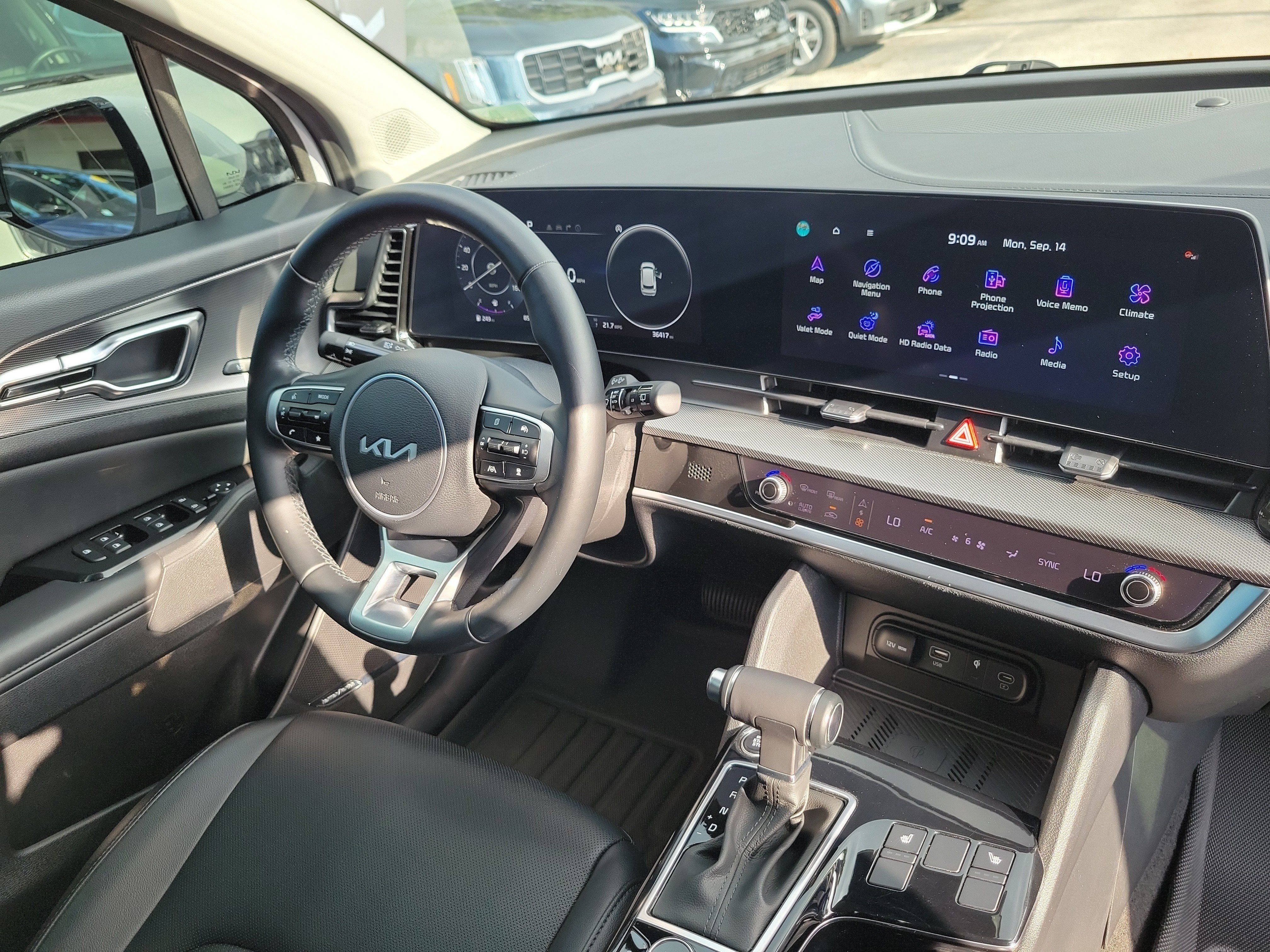 Certified 2024 Kia Sportage SX FWD image 8