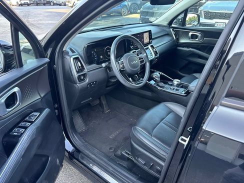 Used 2023 Kia Sorento SX AWD/4WD image 8