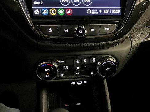 Used 2023 Chevrolet TrailBlazer RS w/ Sun and Liftgate Package image 19