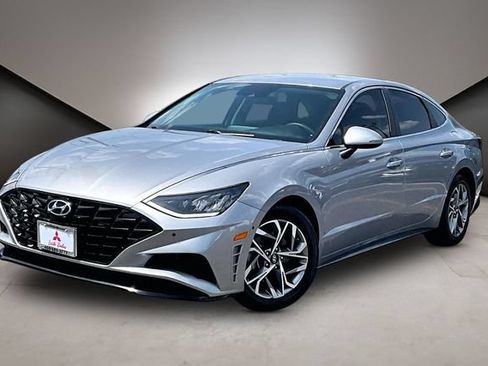 Used 2023 Hyundai Sonata SEL FWD image 1