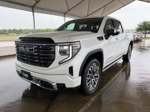 Used 2025 GMC Sierra 1500 Denali Ultimate AWD/4WD image 9