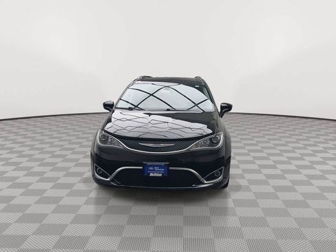 Used 2019 Chrysler Pacifica Touring-L FWD image 33
