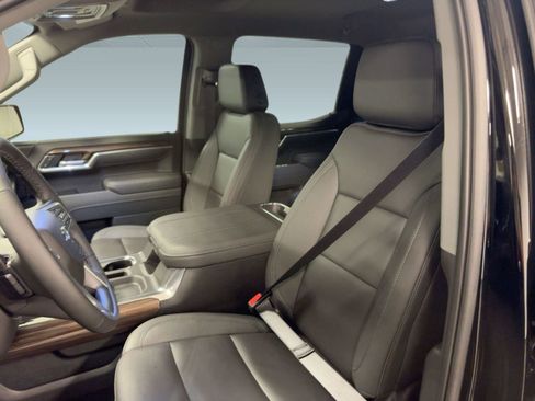 Used 2025 Chevrolet Silverado 1500 RST w/ Convenience Package II image 4