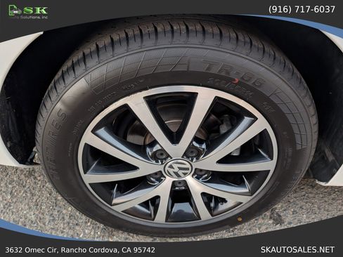 Used 2017 Volkswagen Jetta SE image 34