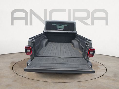 Used 2021 Jeep Gladiator Rubicon AWD/4WD image 12