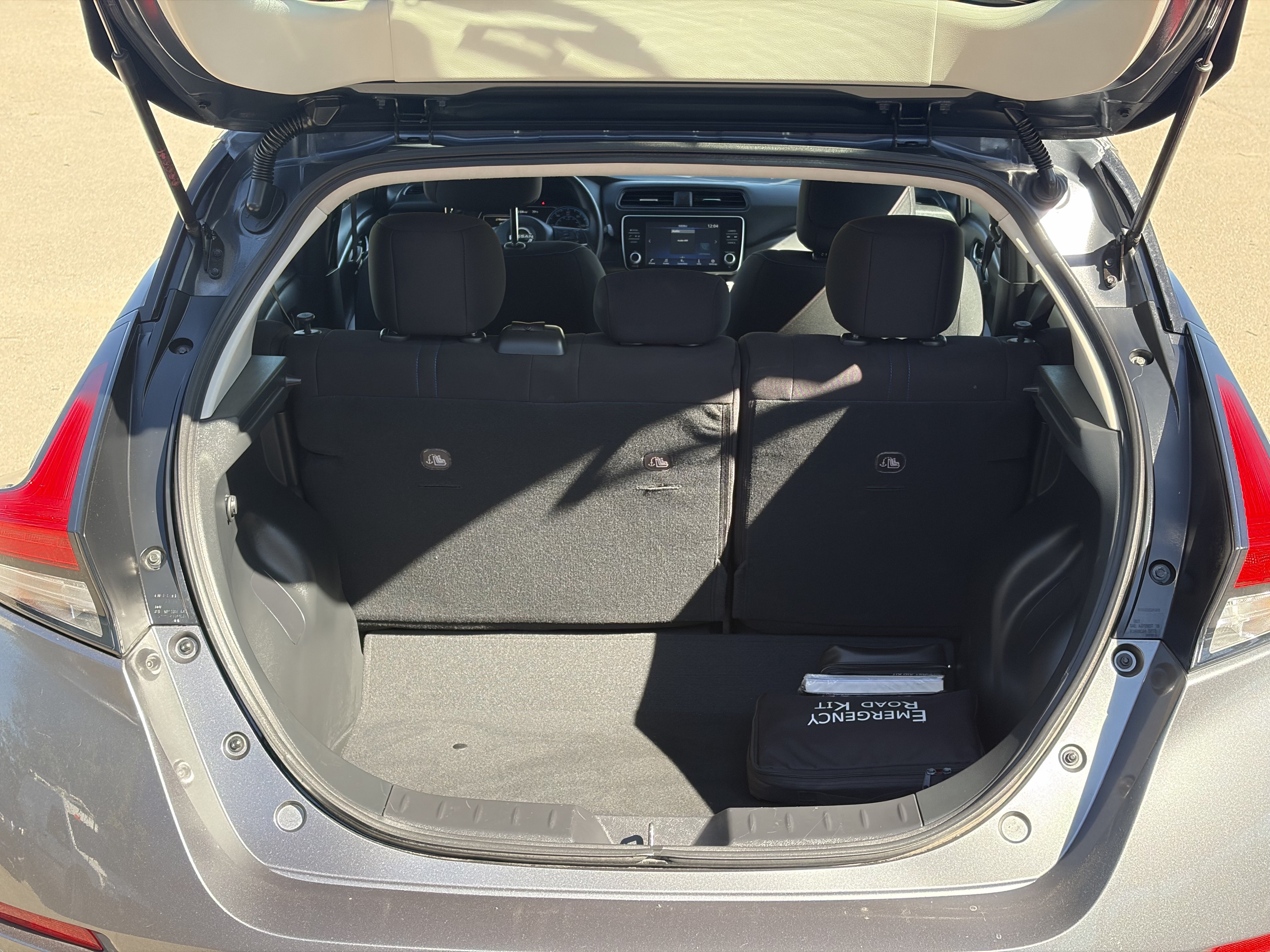 Used 2025 Nissan Leaf S FWD image 23