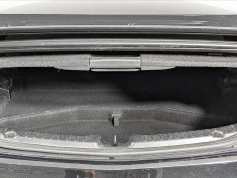 Used 2018 Mercedes-Benz SLC 300 SLC 300 image 16