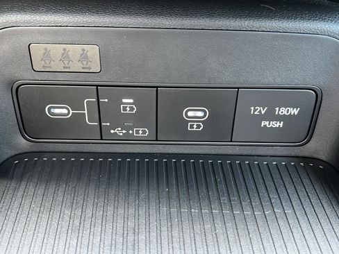 Certified 2024 Hyundai Kona SEL FWD image 17