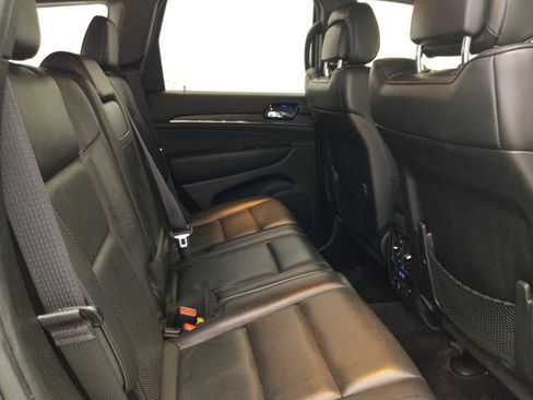 Used 2019 Jeep Grand Cherokee High Altitude AWD/4WD image 19
