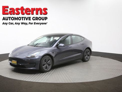 Used 2023 Tesla Model 3 Standard Range image 54