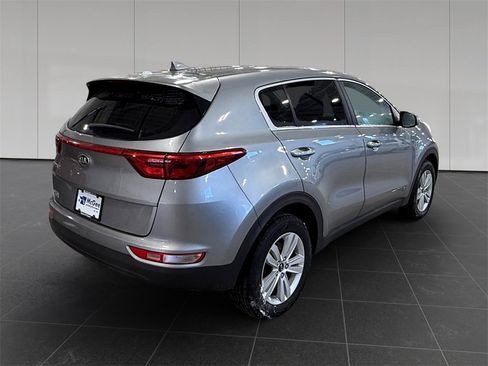 Used 2019 Kia Sportage LX image 5
