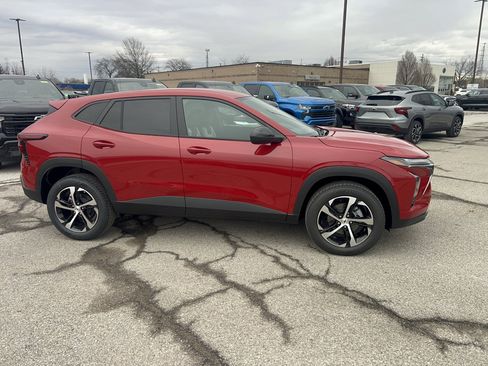 New 2026 Chevrolet Trax RS image 4