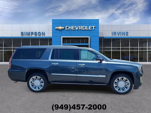 Used 2019 Cadillac Escalade ESV Platinum AWD/4WD image 9