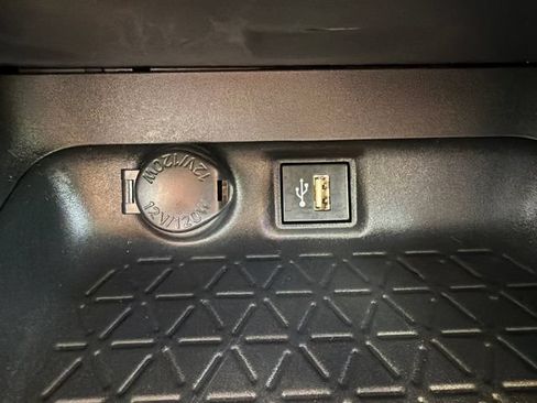 Certified 2023 Toyota RAV4 XLE AWD/4WD image 38