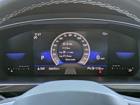 Certified 2023 Volkswagen Tiguan SE FWD image 37