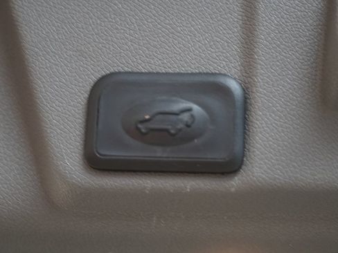 Used 2016 Chevrolet Traverse LT AWD/4WD image 10