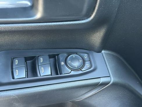 Used 2023 Chevrolet Silverado 1500 Custom image 16