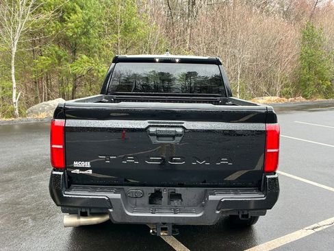 Used 2025 Toyota Tacoma SR5 image 4