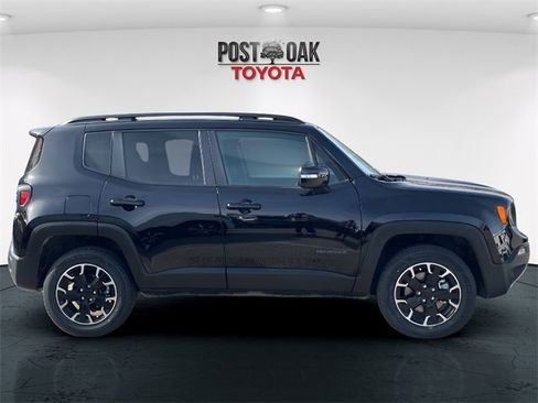 Used 2023 Jeep Renegade Latitude image 8