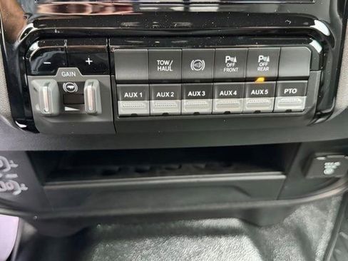 New 2026 RAM 3500 Tradesman AWD/4WD image 15