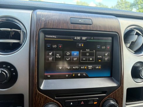 Used 2014 Ford F150 Lariat w/ Equipment Group 501A Mid AWD/4WD image 30
