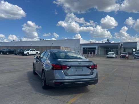 Certified 2025 Nissan Altima 2.5 SV FWD image 18