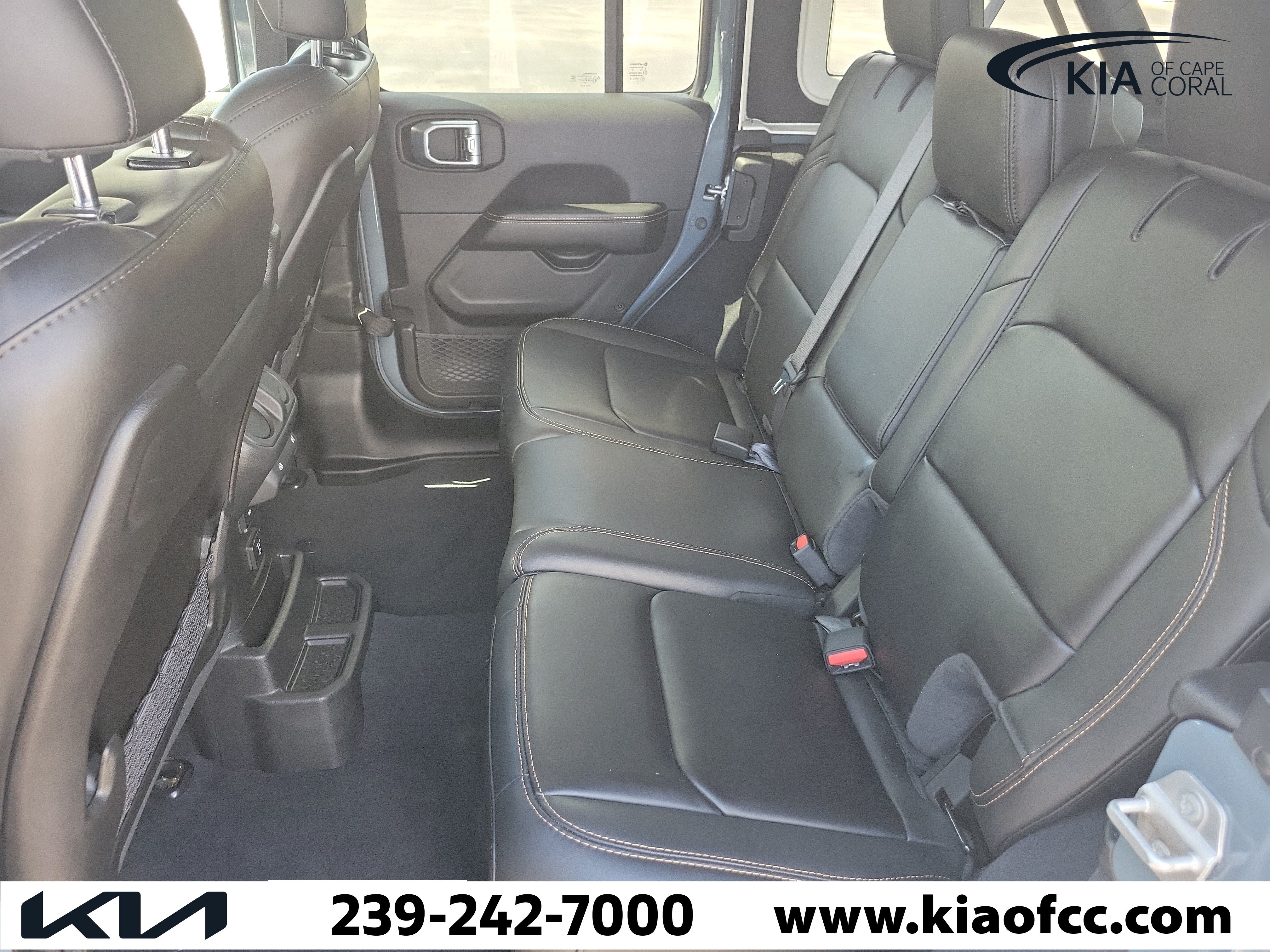 Used 2024 Jeep Wrangler Unlimited Rubicon 392 AWD/4WD image 11
