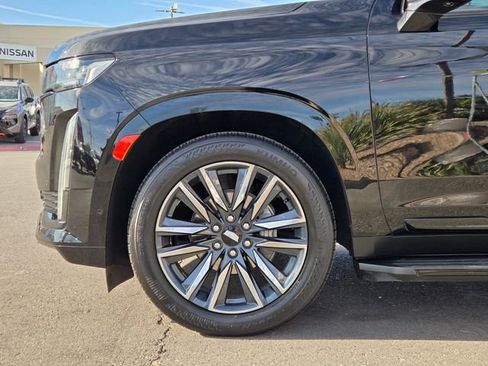 Used 2021 Cadillac Escalade Sport Platinum w/ Heavy-Duty Trailer Package AWD/4WD image 9