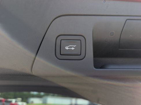 Used 2023 Buick Envision Preferred w/ Sport Touring Package AWD/4WD image 6