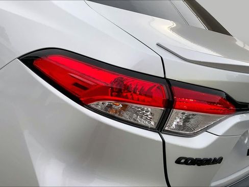 Used 2024 Toyota Corolla SE FWD image 28