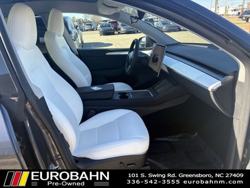 Used 2023 Tesla Model Y Long Range image 15