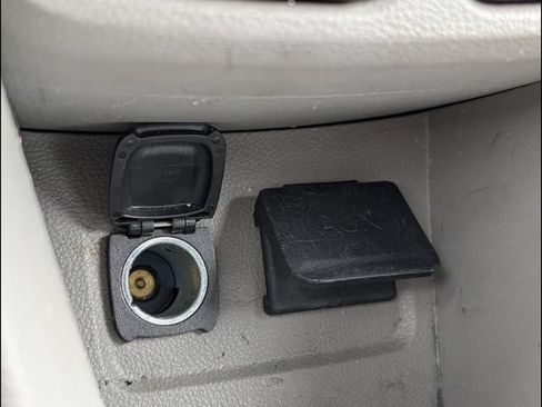 Used 2014 Buick Encore Leather FWD image 17