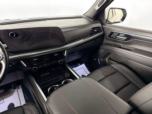 Used 2025 Chevrolet Tahoe RST w/ RST Performance Edition AWD/4WD image 25