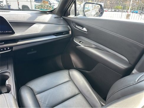 Certified 2024 Cadillac XT4 Premium Luxury image 17