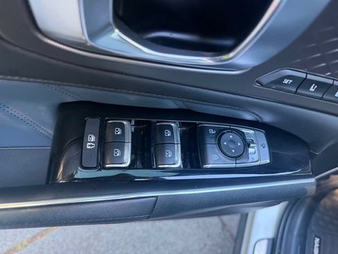 Used 2025 Kia Sorento SX Prestige AWD/4WD image 13