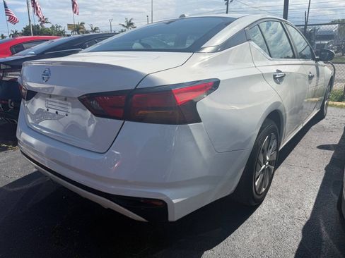 Used 2020 Nissan Altima 2.5 S FWD image 6